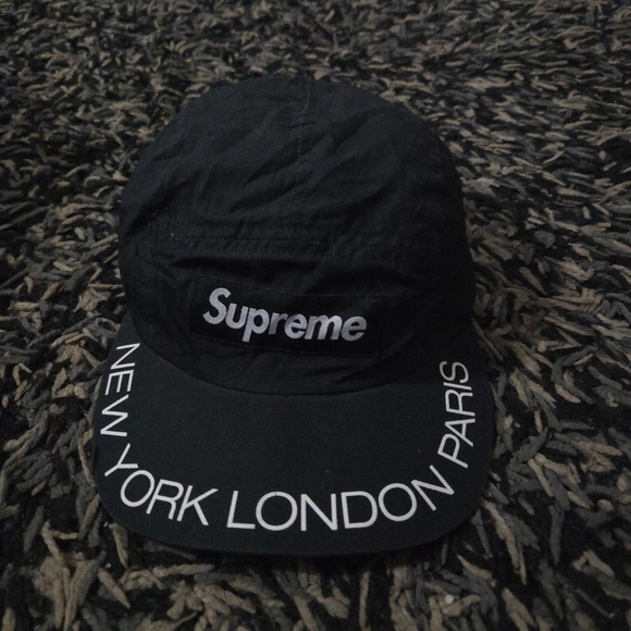 Supreme World Famous Camp Cap Hat Black SS18 NY London Paris Box Logo 5-Panel